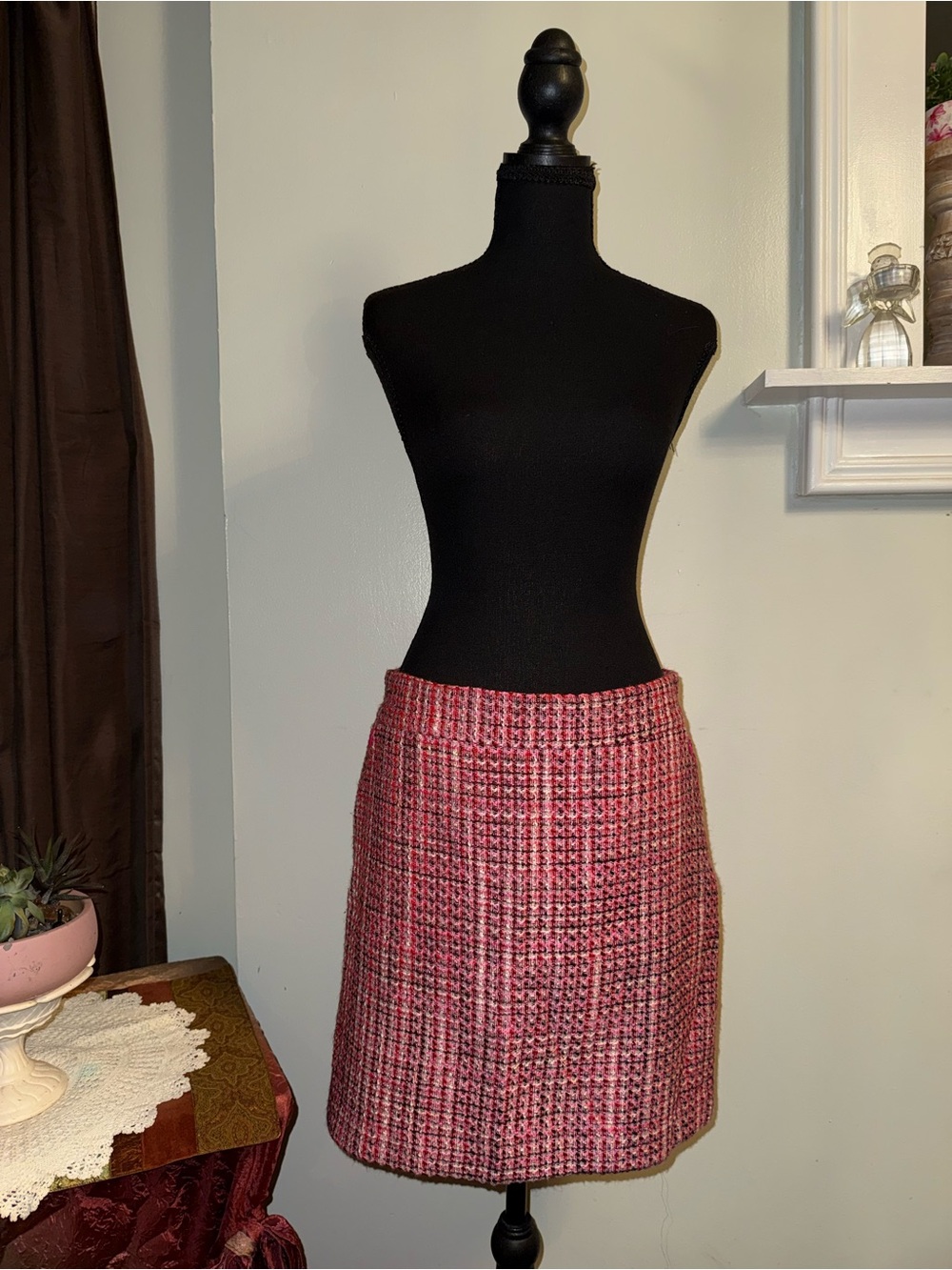White House Black Market Pink Tweed Mini Skirt